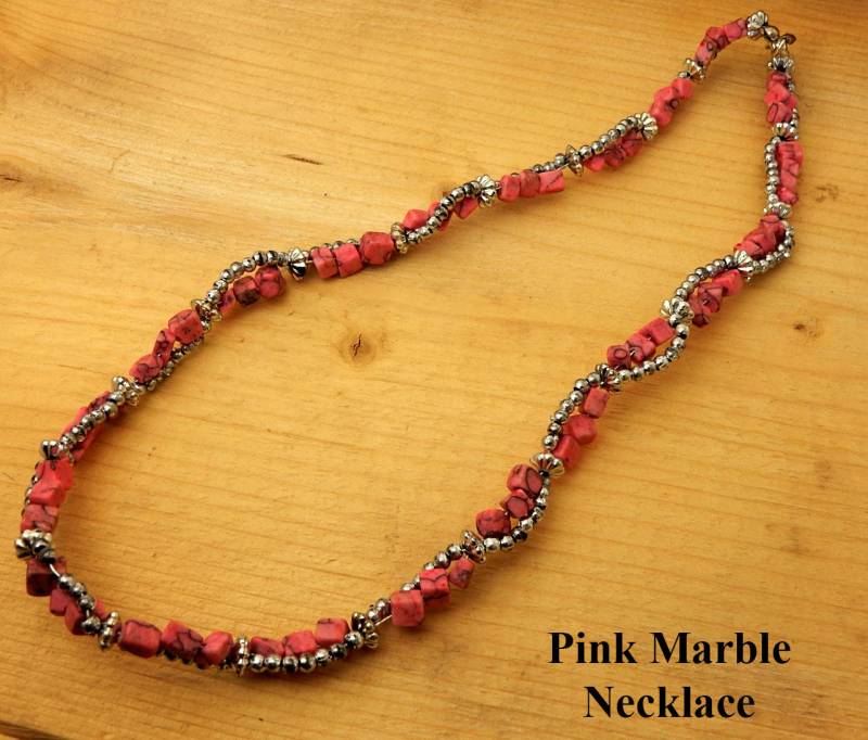 Rosa Marmor Halskette. Marmorperlen Mit Silbernen Acrylperlen. Geschenk Für Sie. Zum Geburtstag Oder Freundschaft. Freundin Geschenk. Handarbeit Rosa Marmor Halskette. Marmorperlen Mit Silbernen Acrylperlen. Geschenk Für Sie. Zum Geburtstag Oder Freundschaft. Freundin Geschenk. Handarbeit von BettyCampbell