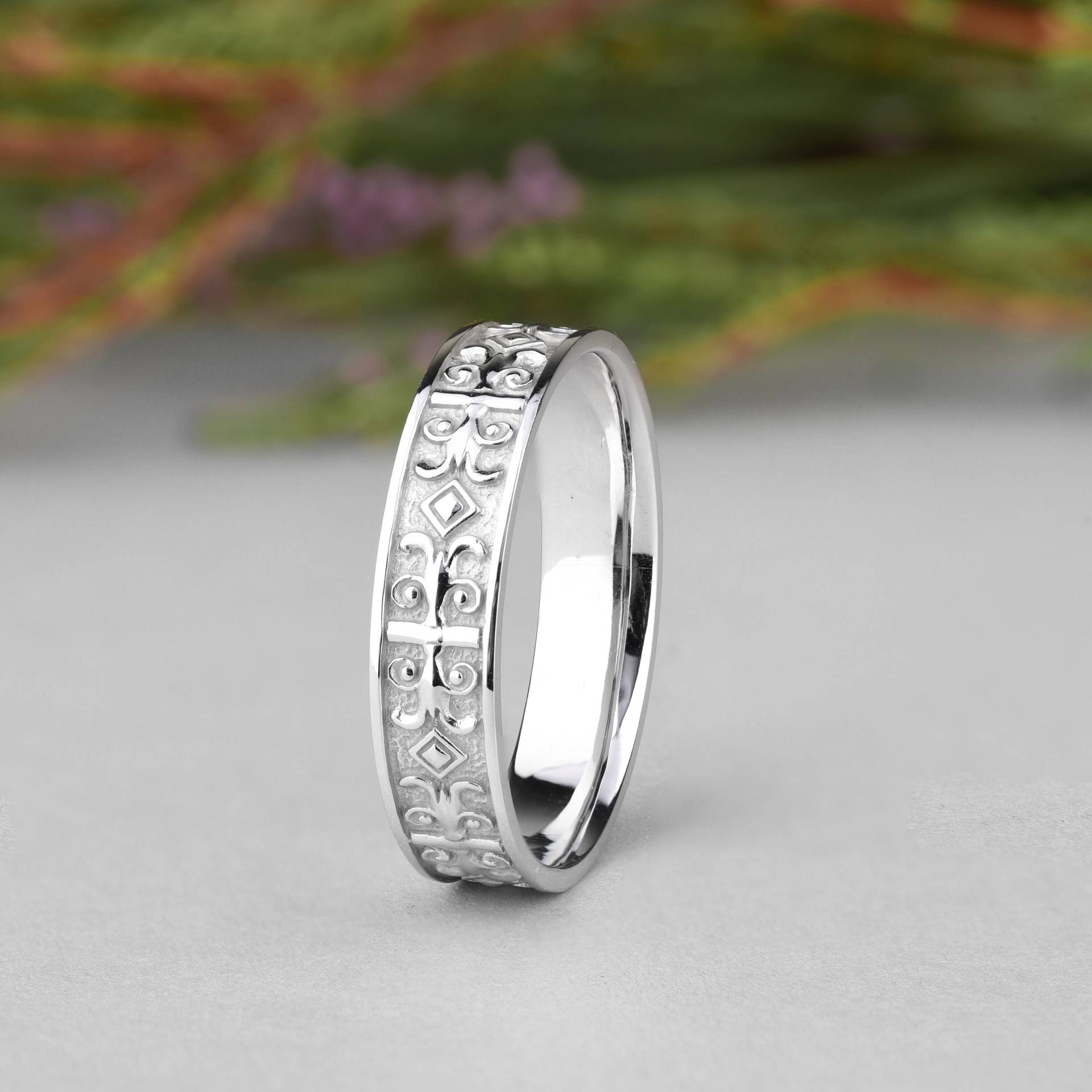 14K Weißgold Herren Trauring, Versprechen Ring, Herrenring Personalisiert, Verlobungsring Für Ihn von BettyJewelryEmotions