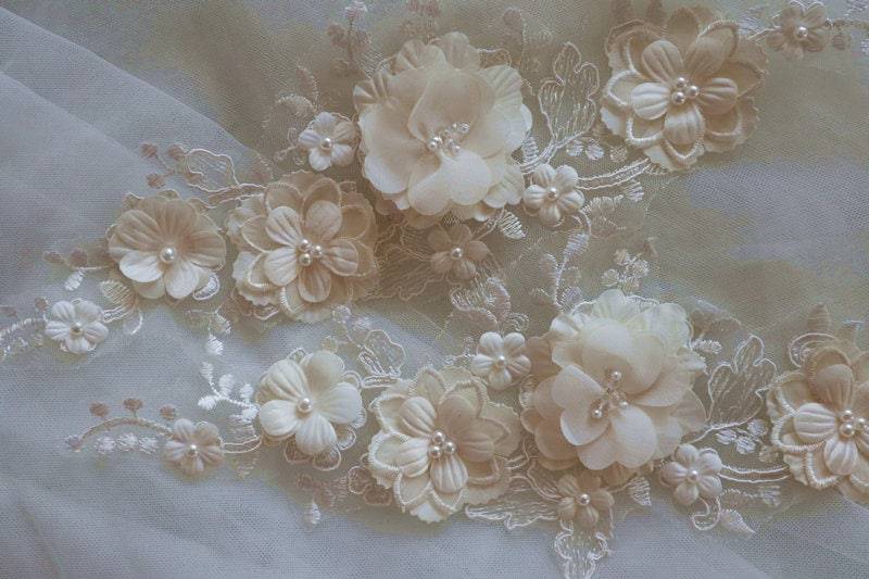 Light Champagne 3D Blumen Spitzen Applikationen, 35 cm 12 Guipure Alencon Spitzenapplikationen Mit Handnähzubehör Light Champagne 3D Blumen Spitzen Applikationen, 35 cm 12 Guipure Alencon Spitzenapplikationen Mit Handnähzubehör von BettyLaceShow