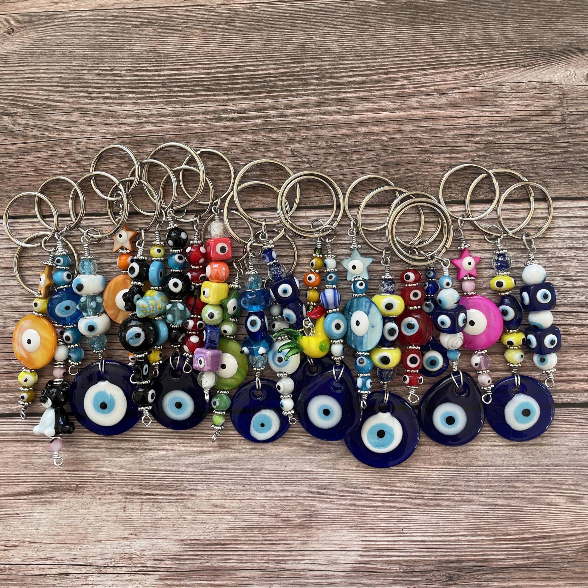 Evil Eye Schlüsselanhänger, Taschenanhänger, Schutzperlen, Schützt Deine Energie von BettysGlassBeads