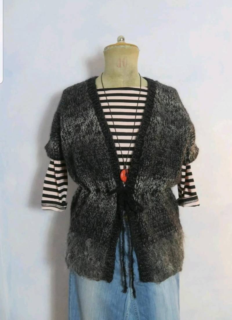 Grobstrick Weste Schurwolle Handgestrickt Warm Weich Skandinavisch Size M/L Grau Schwarz Ungetragen von BettysVintageHouse