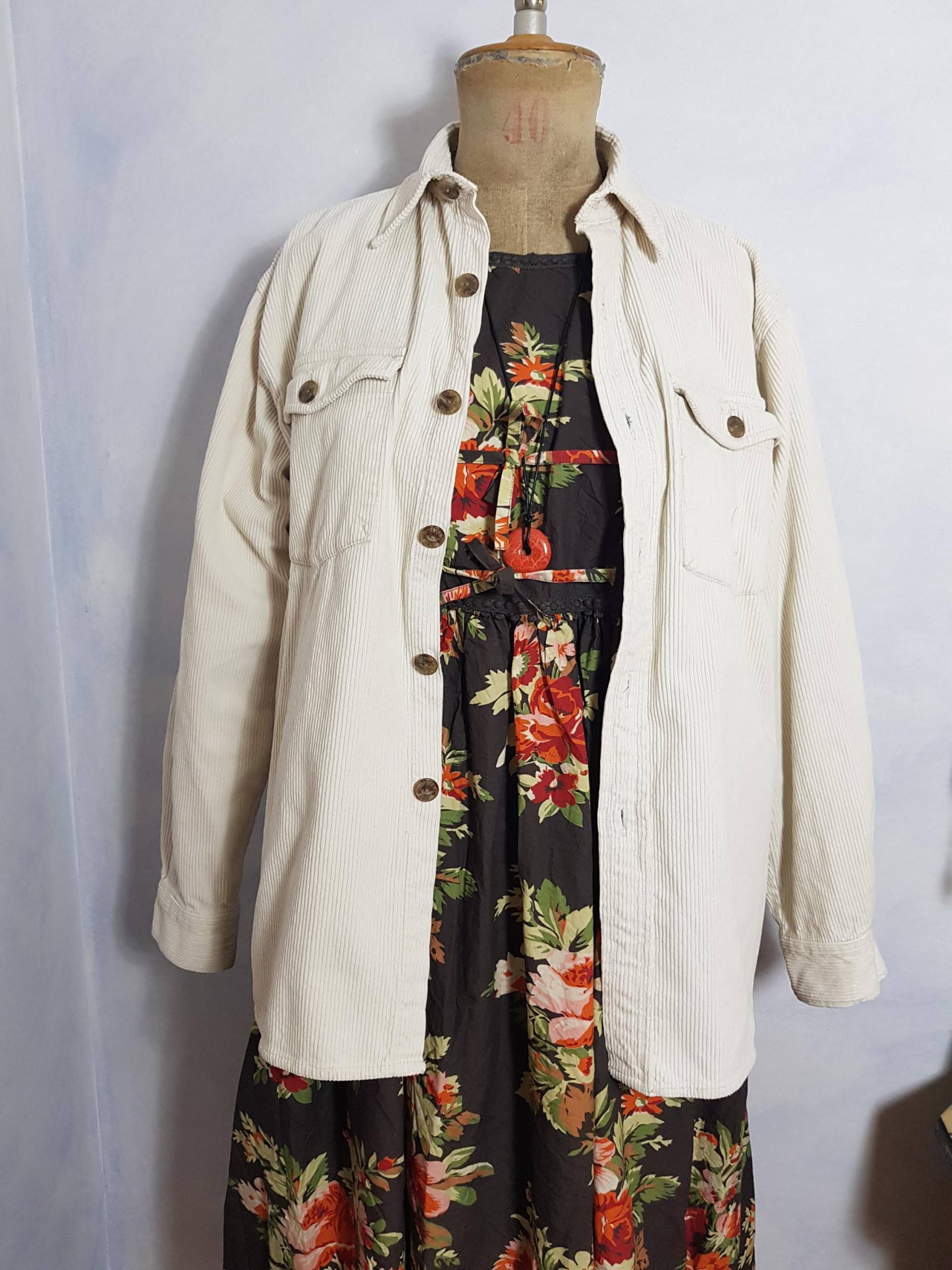 Sahneweiß Velours Hemd/Overshirt - Unisex Corduroy Jacket Size M Dicker Kord-Stoff 100% Baumwolle 90Er Simmer Style Maui Hawaii von BettysVintageHouse