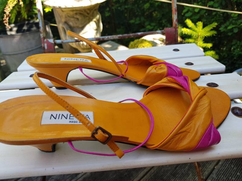 Us 9 Orange/Pink Riemchen-Schuhe 2-Farbig Sandalette Zarte Fesselriemen Eu 40/Uk 7 Pumps 100% Leder Knoten-Slingback Ninetta Italy 80S Style Us 9 Orange/Pink Riemchen-Schuhe 2-Farbig Sandalette Zarte Fesselriemen Eu 40/Uk 7 Pumps 100% Leder Knoten-Slingback Ninetta Italy 80S Style von BettysVintageHouse