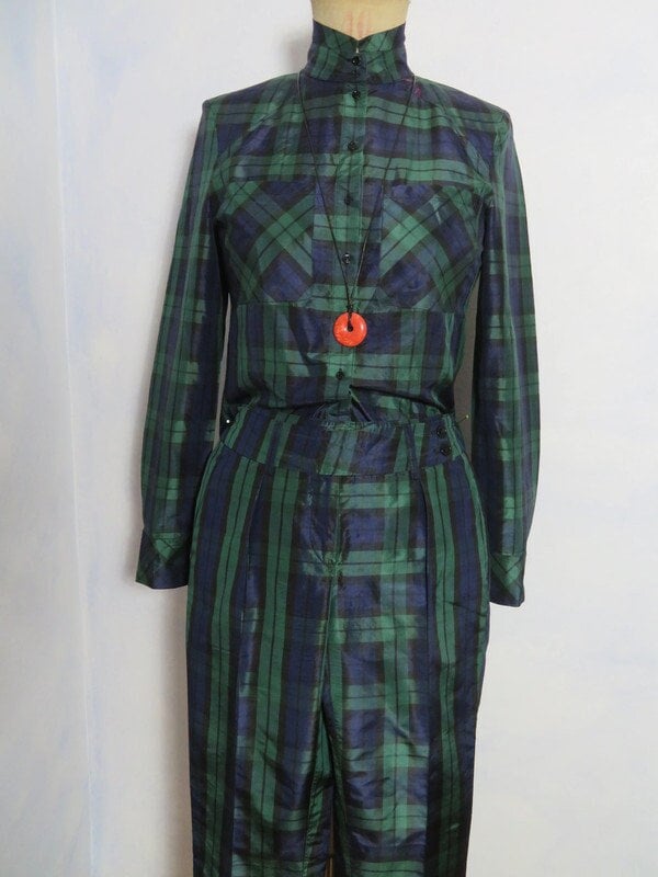 st.emile Seidenbluse Schmal Size Xs Mao Kragen Blau Grün Tartan Hemd Lang 100% Seide Deutsche Designer Kreation Kleine Größe 80Er 90Er von BettysVintageHouse