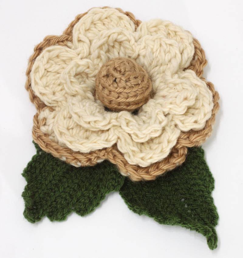 Gehäkelte Blumen Brosche Boho Brosche, Zero Waste Schmuck von Betulek