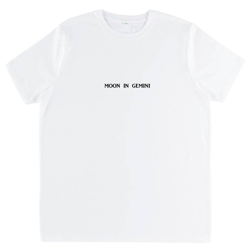 Mond in Zwillinge T-Shirt Aus Bio-Baumwolle | Astrologie-Grafik-T-Shirt Sternzeichen Shirt Mond in Zwillinge T-Shirt Aus Bio-Baumwolle | Astrologie-Grafik-T-Shirt Sternzeichen Shirt von BetweenTheLinesUK