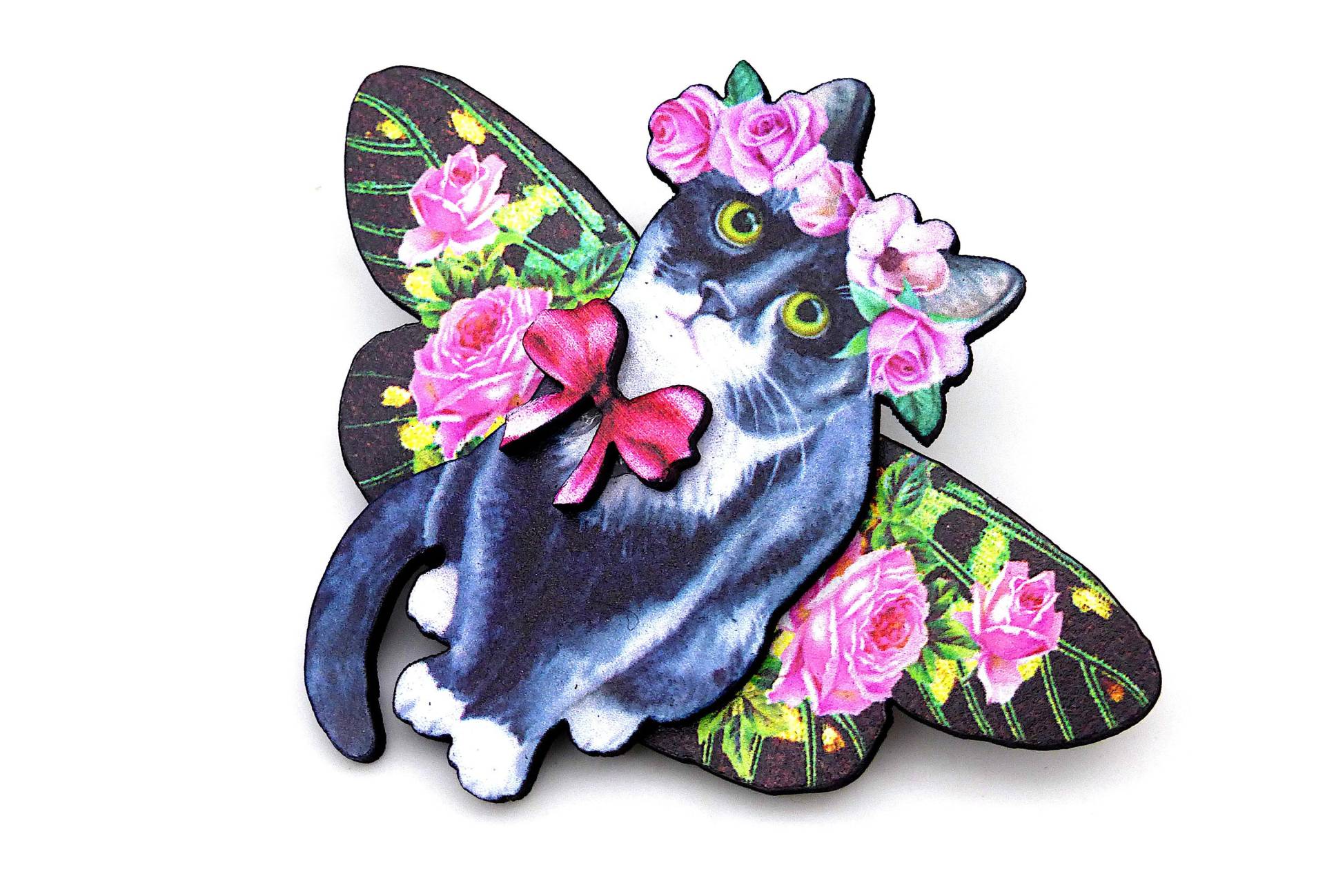 Zauberhafte Brosche Aus Holz Nachhaltig Umweltfreundlich Geflügeltes Kätzchen "Fly Kitty Fly' Zauberhafte Brosche Aus Holz Nachhaltig Umweltfreundlich Geflügeltes Kätzchen "Fly Kitty Fly' von BeuteStueckchen