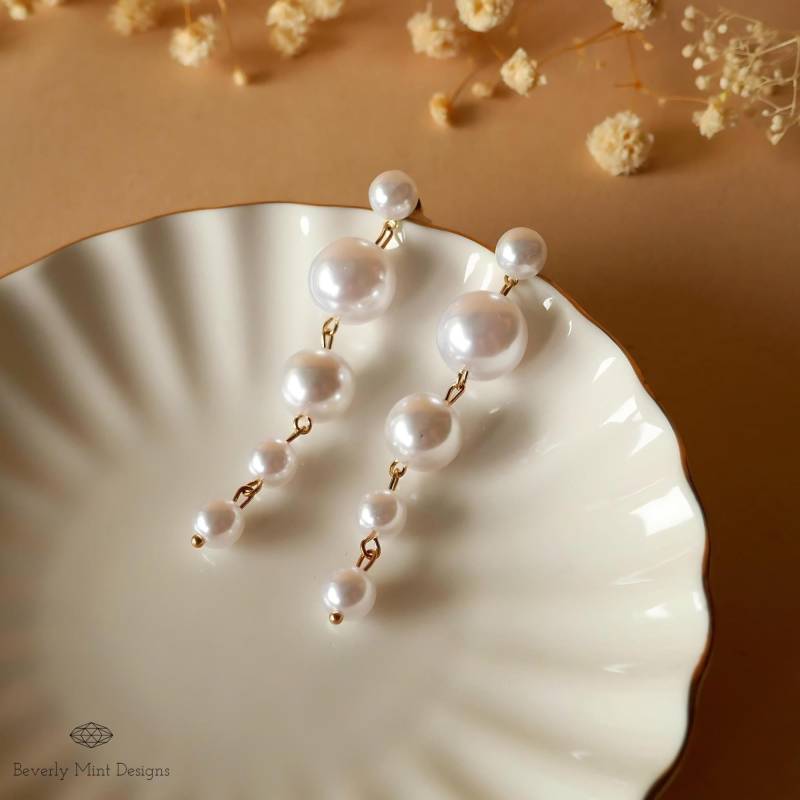 Elegante Perlen Baumeln Ohrringe, Tropfen Ohrringe Mit Kristallen, Brautschmuck, Hochzeitsgeschenk, Hochzeitsohrringe, Feiertagsgeschenk von BeverlyMintDesigns