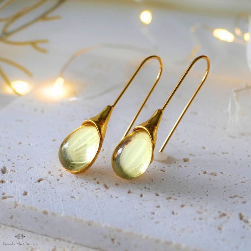 Gelbe Teardrop Ohrringe, Steinohrringe Tropfen Waterdrop Geschenk Zum Muttertag von BeverlyMintDesigns