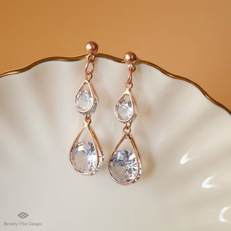 Rose Gold Tropfen Ohrringe, Baumeln Ohrringe Gold, Kristall Gold Teardrop Brautjungfern Schmuck, Hochzeitsgeschenk von BeverlyMintDesigns