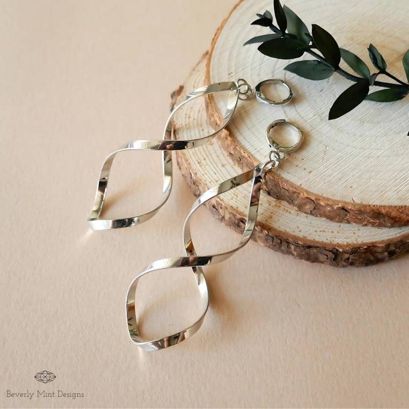 Silber Ohrringe, Twirl Tropfen Twisted Lange Große Ohrringe Leicht, Geschenk von BeverlyMintDesigns