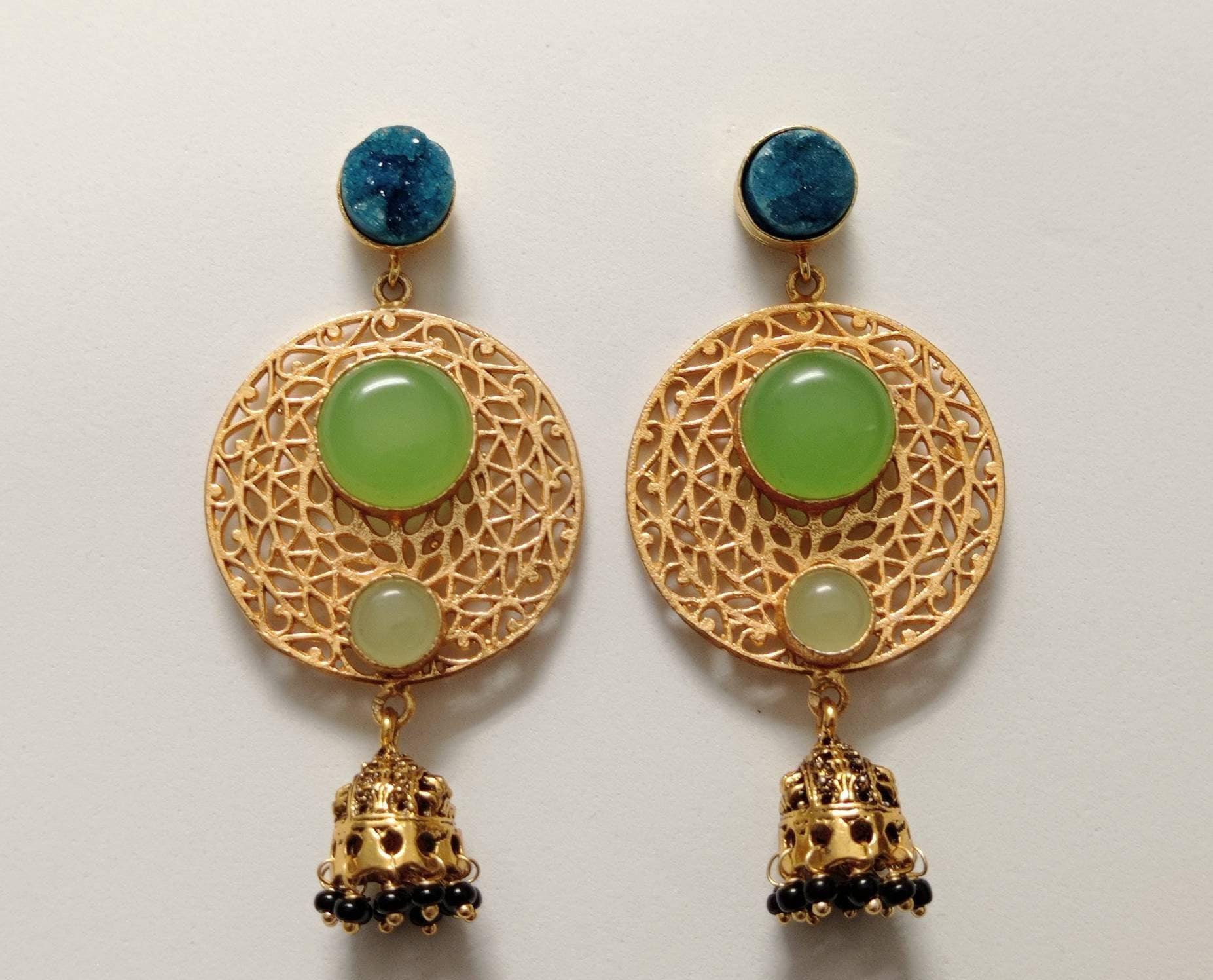 Blau Druzy Und Grüne Achat Jhumka Bolzen Baumeln Ohrringe, Handwerker Designer Edelstein Schmuck, Kronleuchter Hohle Ohrringe von BeyBijuJewelry