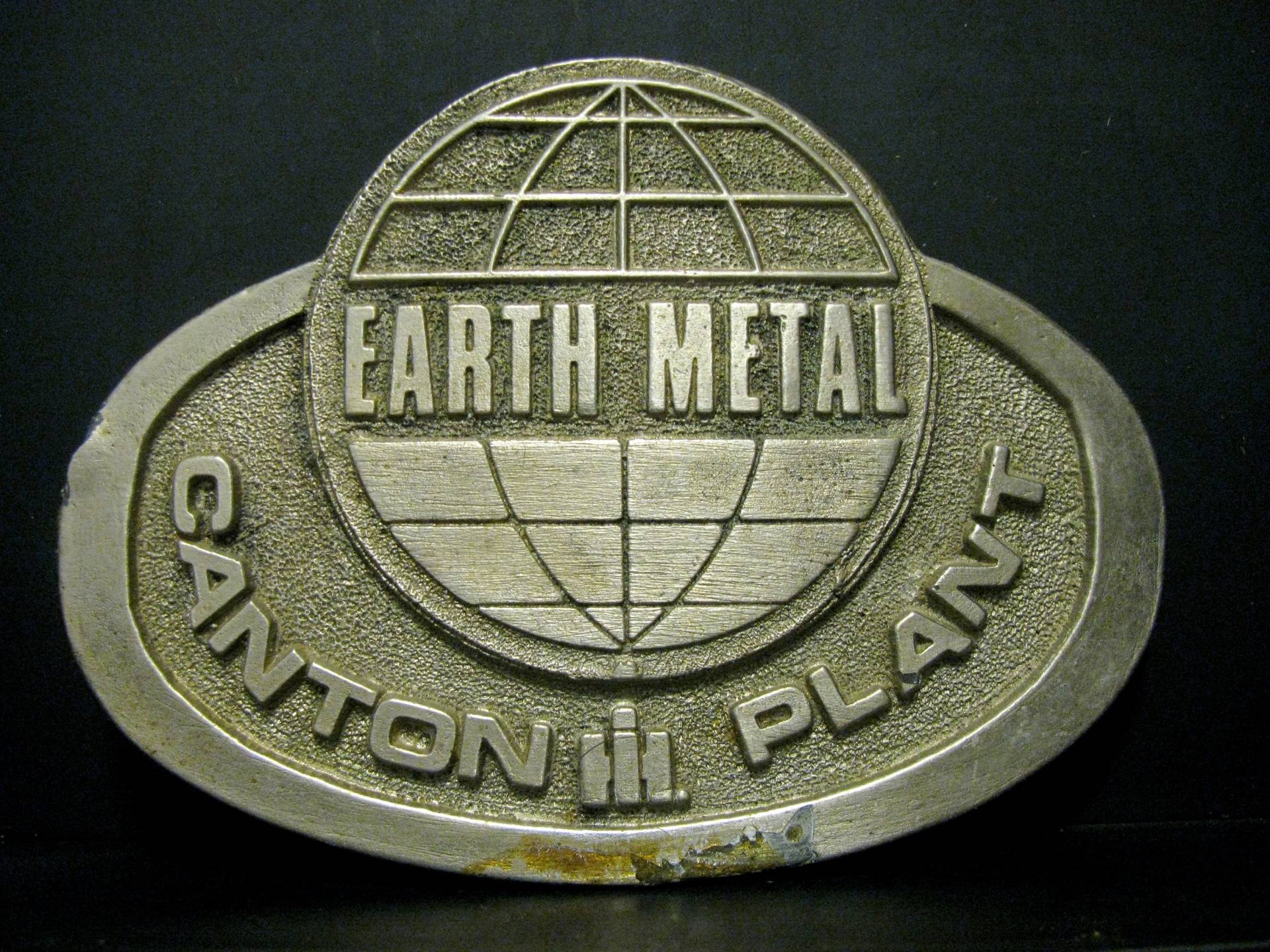 Ih International Harvester Canton Illinois Plant Factory Earth Metal Globe 1982 Gürtelschnalle Spec Cast Disk Blades Ag Landwirtschaft Sammler von BeyerTractor