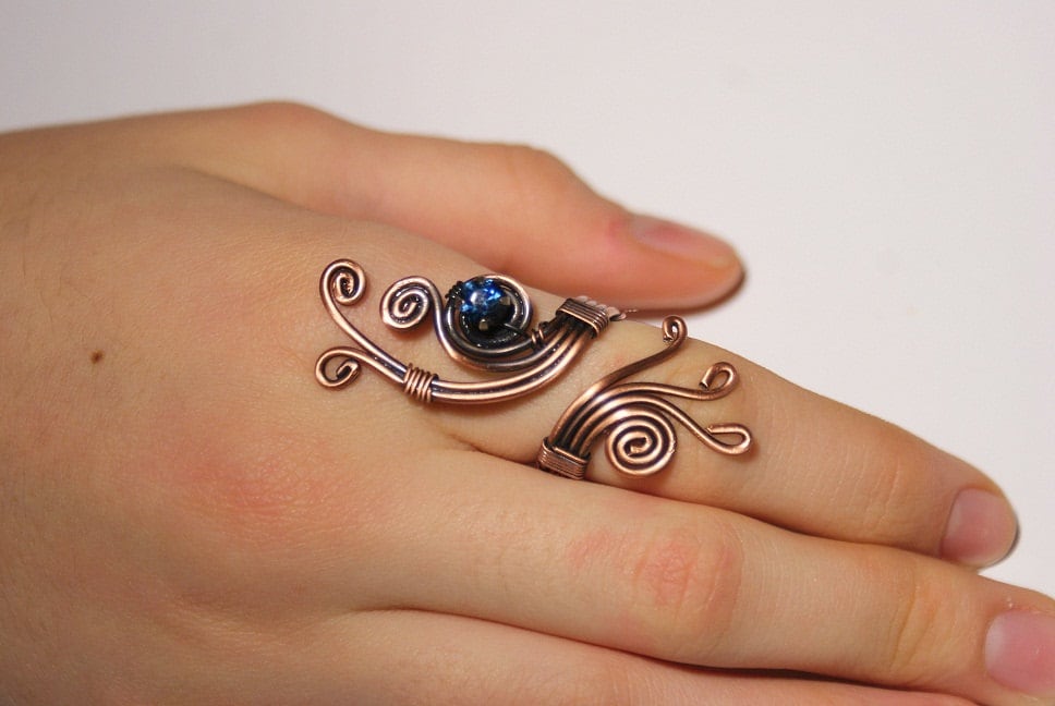 Kupferdraht Mit Marine Blau Kristall Stein Ring Draht Gewickelt Schmuck Handgemacht in Handarbeit Kupferdraht Mit Marine Blau Kristall Stein Ring Draht Gewickelt Schmuck Handgemacht in Handarbeit von BeyhanAkman