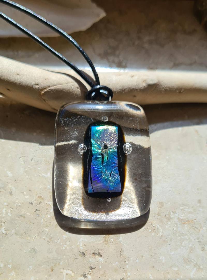 Glasschmuck...anhänger Mit Lederband...dichroic Glas...modeschmuck...geschenkidee von BezauberndesGlas