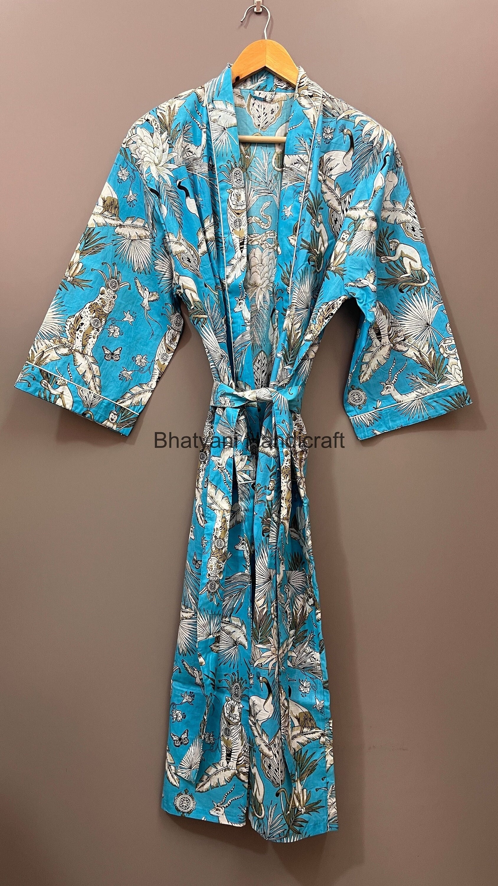 Dschungel Safari Print Baumwolle Kimono Robe|Brautjungfer Kleid|Nachthemd|Einheitsgröße Robe|Unisex von Bhatyanihandicraft
