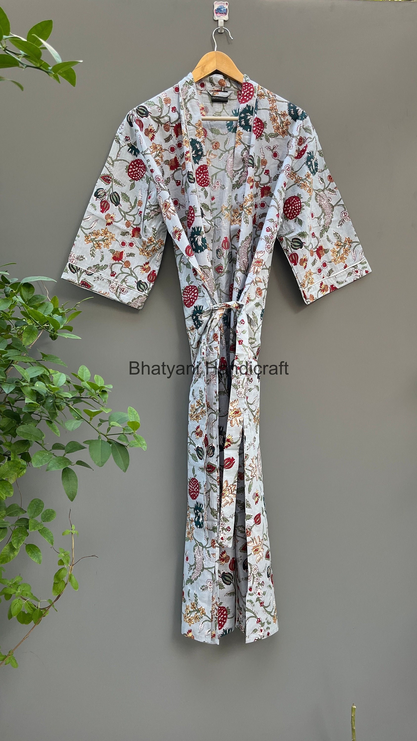 Express-Lieferung - Baumwoll-Kimono-Roben, Blumendruck-Kimono, Weiche Und Bequeme Bademäntel, Wickelkleid von Bhatyanihandicraft