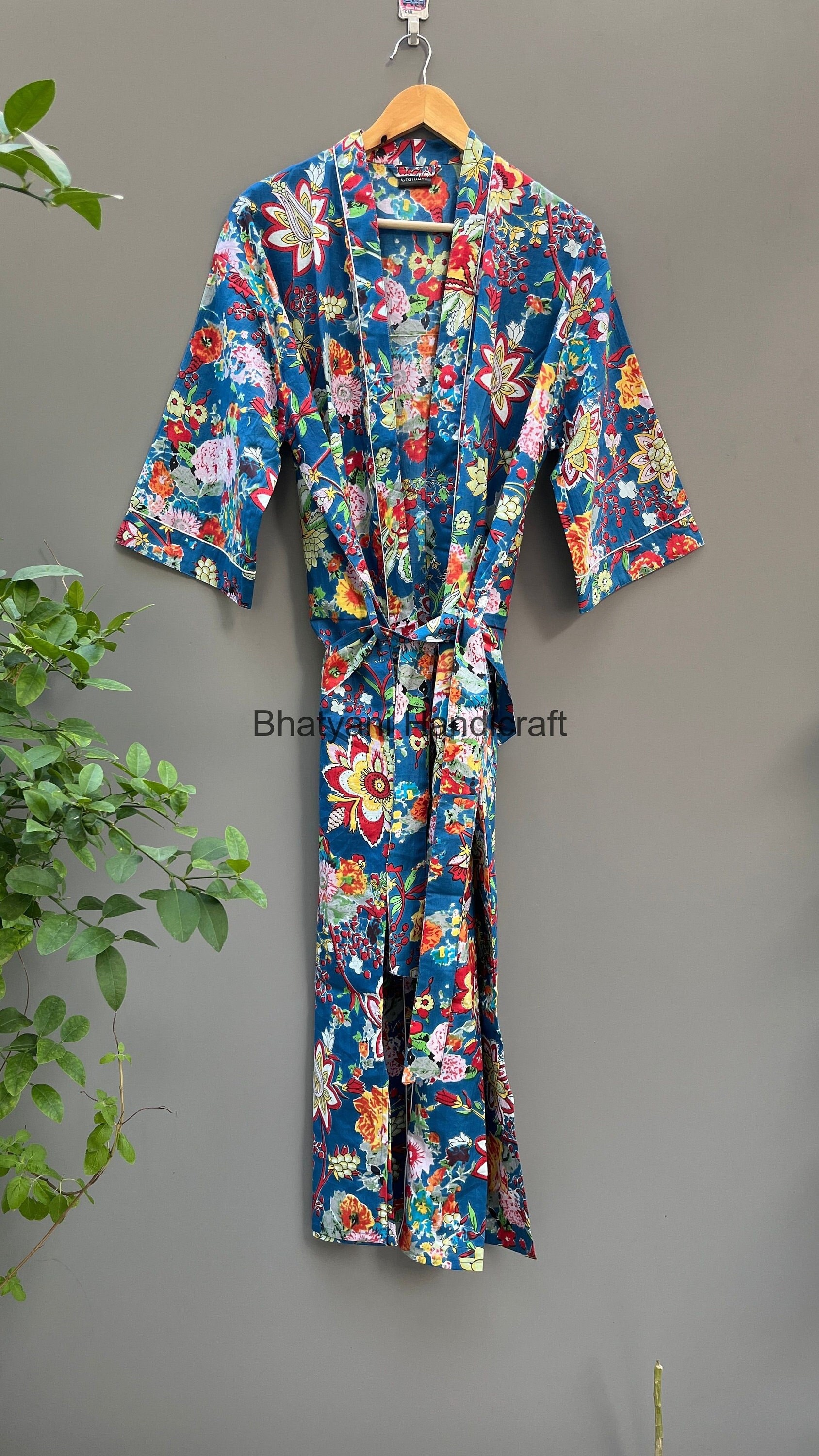 Express-Lieferung - Baumwoll-Kimono-Roben, Blumendruck-Kimono, Weiche Und Bequeme Bademäntel, Wickelkleid von Bhatyanihandicraft