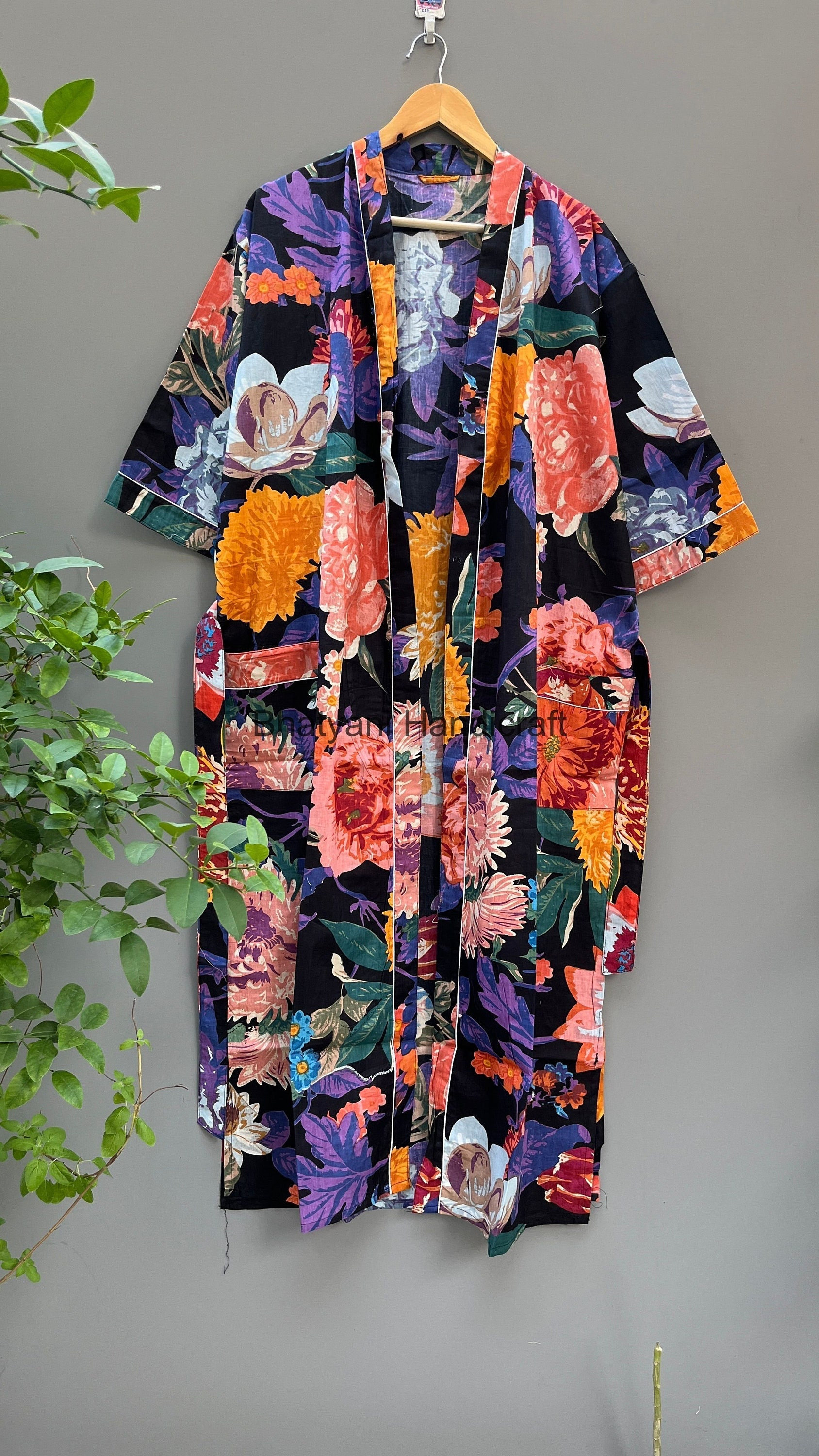 Express-Lieferung - Baumwoll-Kimono-Roben, Blumendruck-Kimono, Weiche Und Bequeme Bademäntel, Wickelkleid von Bhatyanihandicraft