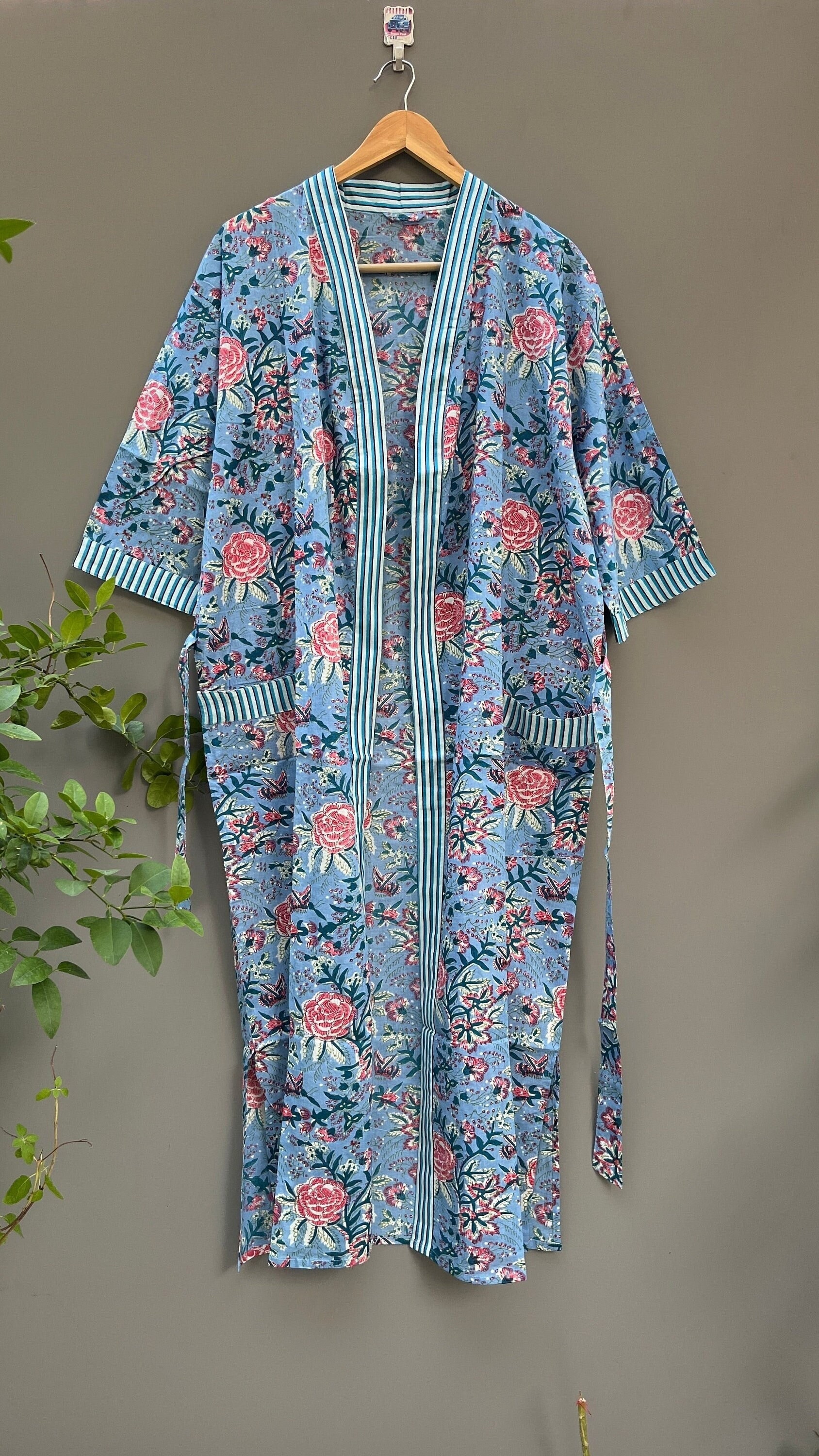 Express-Lieferung - Kimono-Robes Aus Baumwolle, Kimono Mit Blumendruck, Weich Und Bequem Bademäntel, Wickelkleid von Bhatyanihandicraft