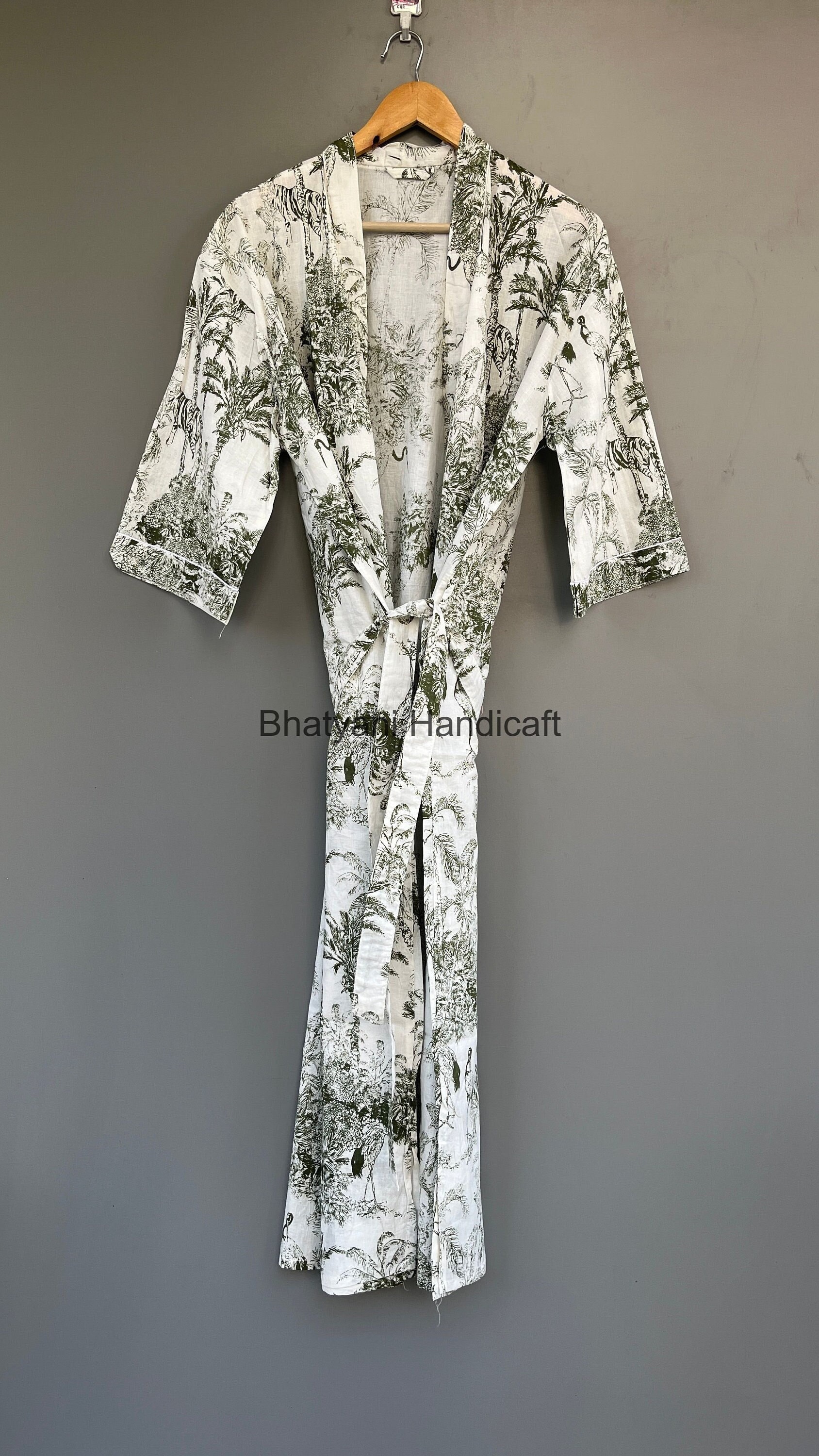 Express-Lieferung - Kimono-Robes Aus Baumwolle, Kimono Mit Blumendruck, Weich Und Bequem Bademäntel, Wickelkleid von Bhatyanihandicraft