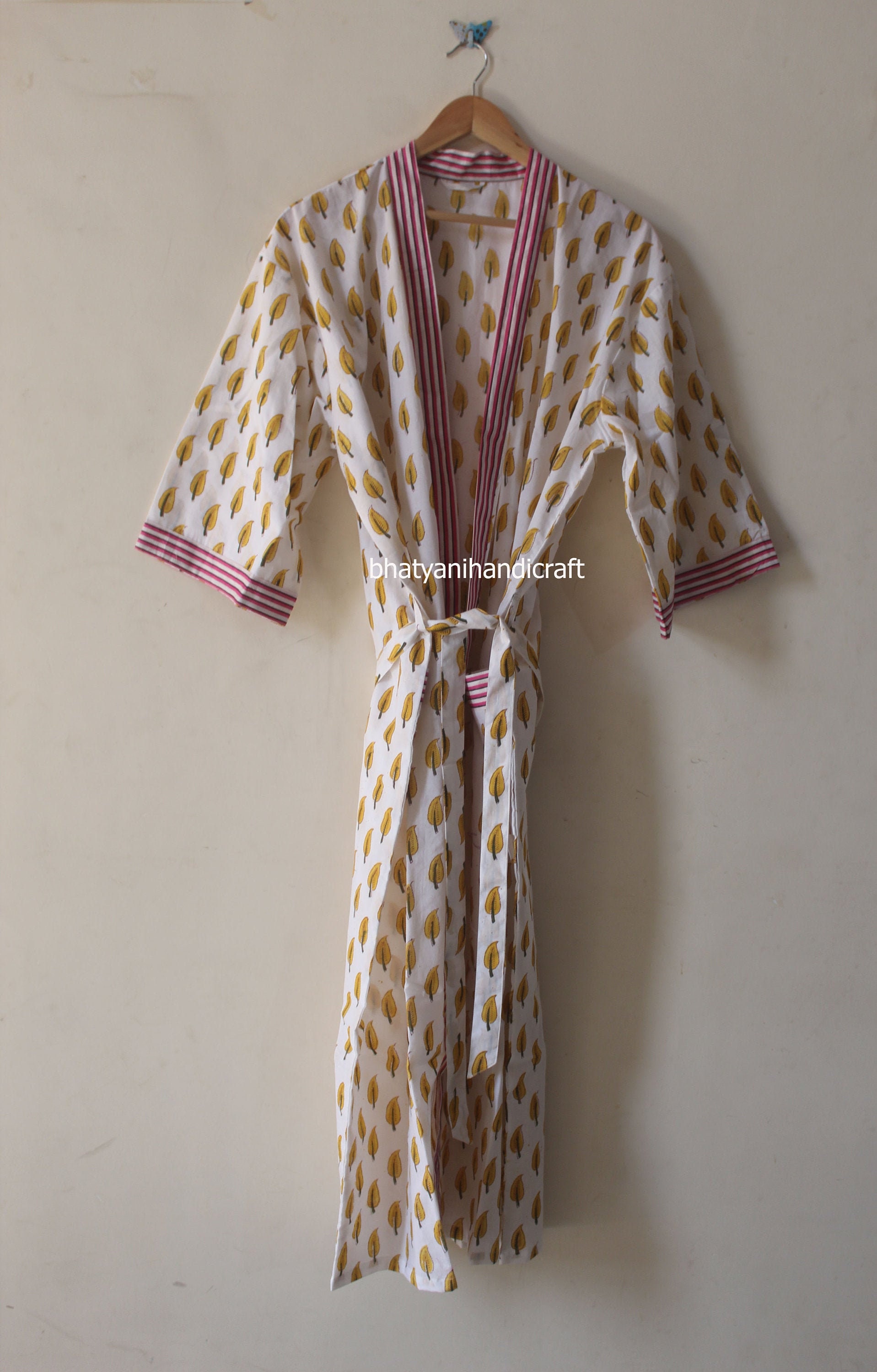 Handgemachte Kimono Robe Aus Baumwolle, Der Frauen, Hausmantel Vintage-stil, Pfau-Design, Geschenke Für Sie, Einzigartiges Geschenk von Bhatyanihandicraft