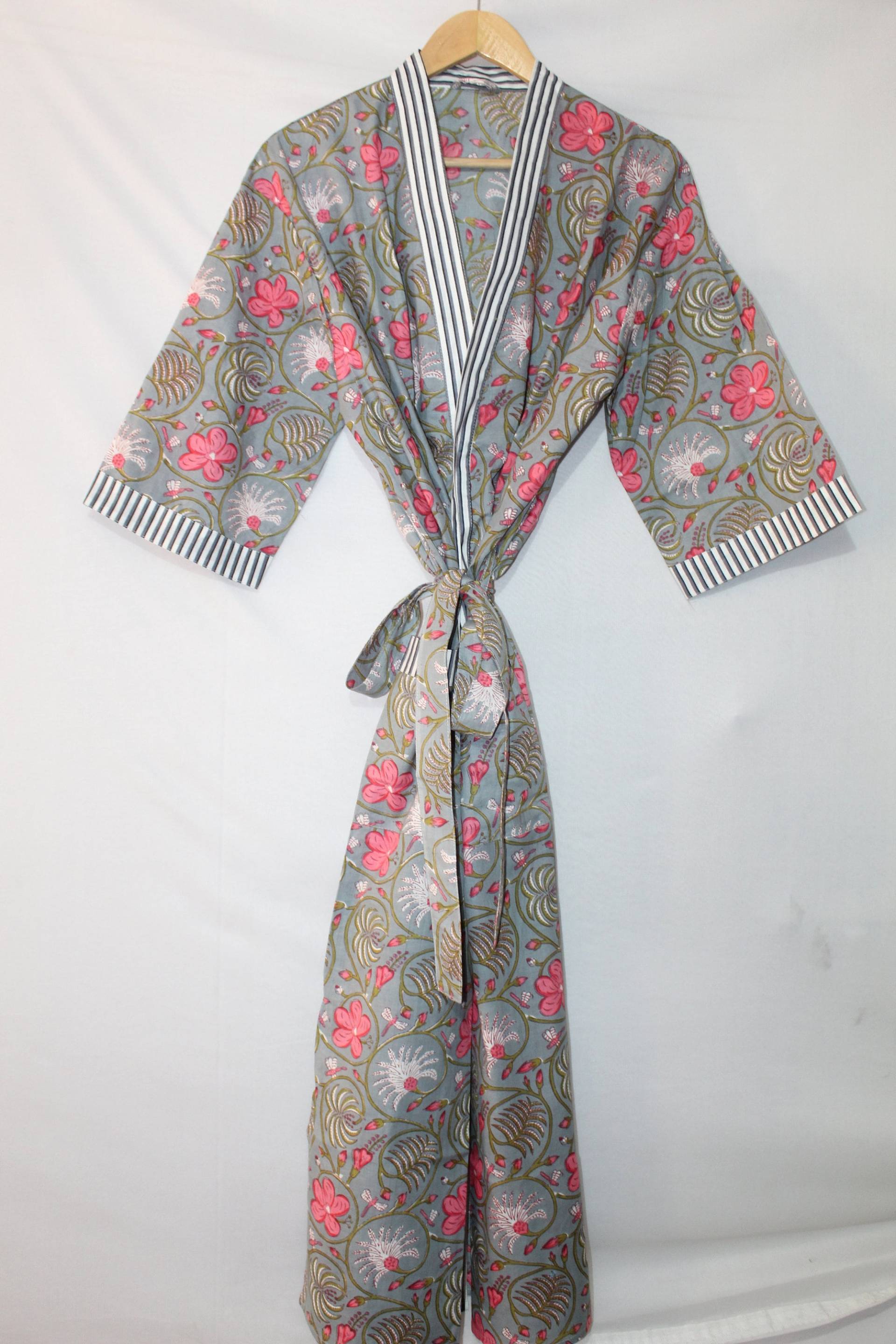 Handgemachte Kimono Robe Aus Baumwolle, Der Frauen, Hausmantel Vintage-stil, Pfau-Design, Geschenke Für Sie, Einzigartiges Geschenk von Bhatyanihandicraft