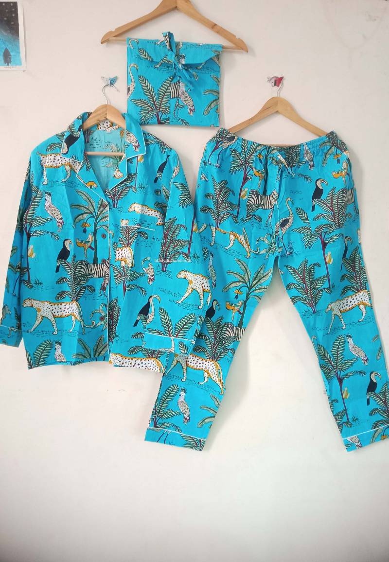 Tier Safari Print Pj Set, Erwachsene Pyjama, Baumwolle Weiche Nachtkleid, Frauen Nachtwäsche Kleid von Bhatyanihandicraft