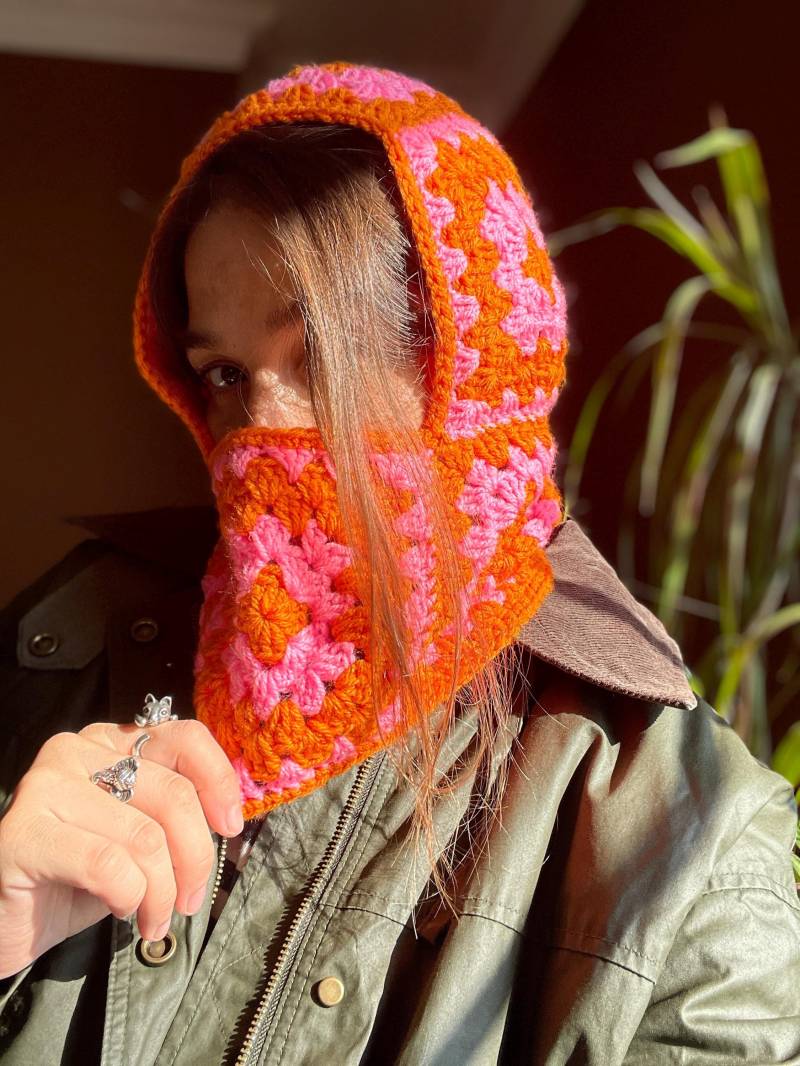 Handgestrickte Oma Square Häkeln Balaclava - Unisex Baumwollmischung von Bhavass