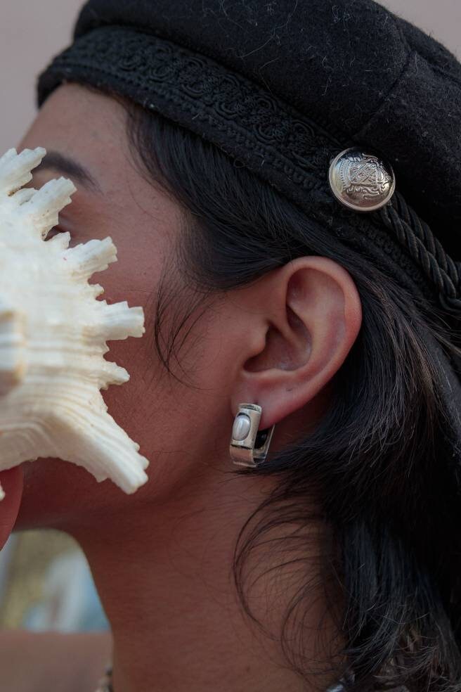 I&i Ohrring/925 Sterling Silber/Blumen Ohrringe/Oxidierte Politur/Designer/Handgemacht/Dangers/Geschenk/Frauen Schmuck/Ohrringe von BhavyaRameshJewelry