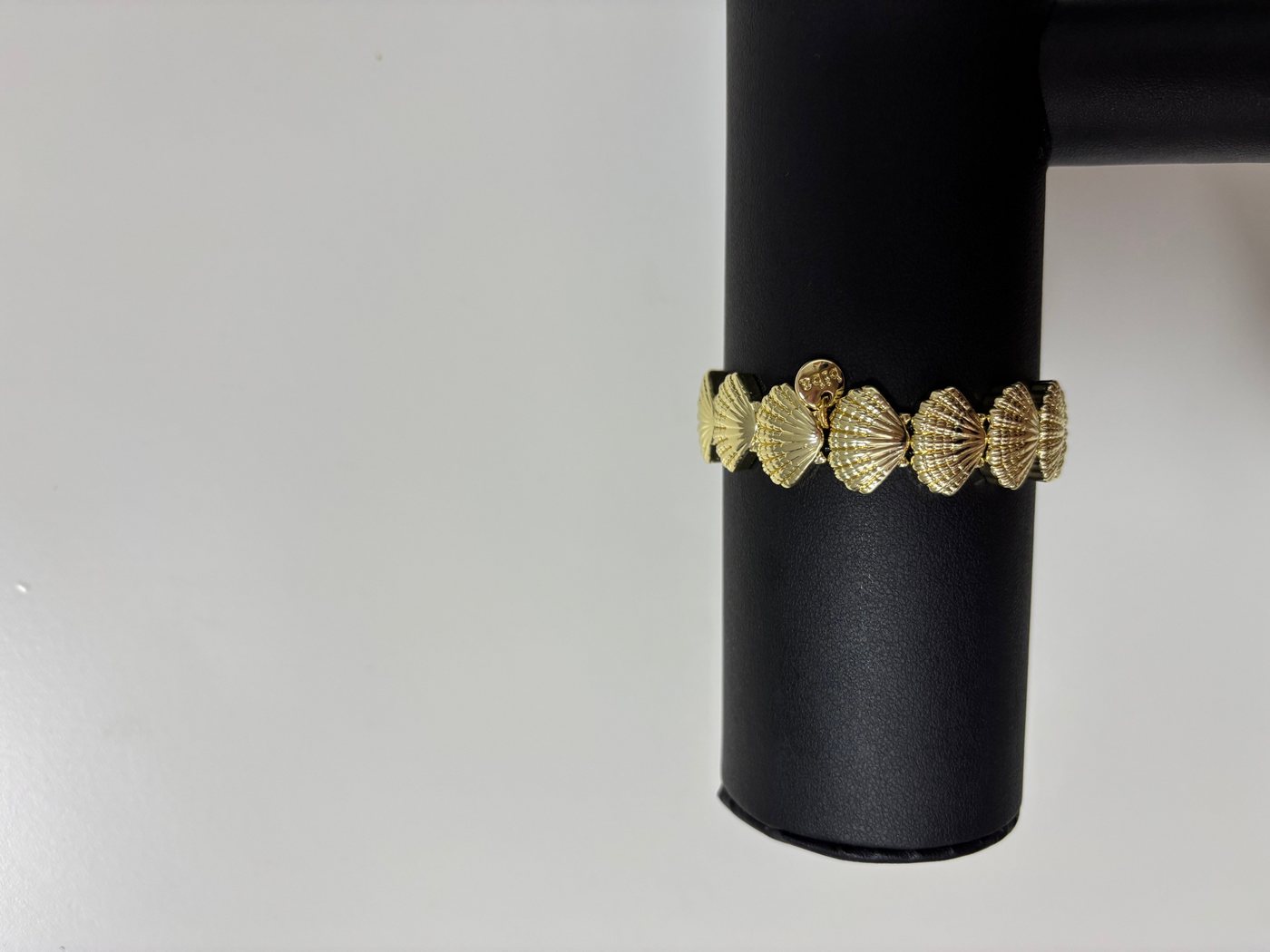 BiBA Armband Armband metall, Muschel silber oder Muschel gold, elastisch BiBA Armband Armband metall, Muschel silber oder Muschel gold, elastisch von BiBA
