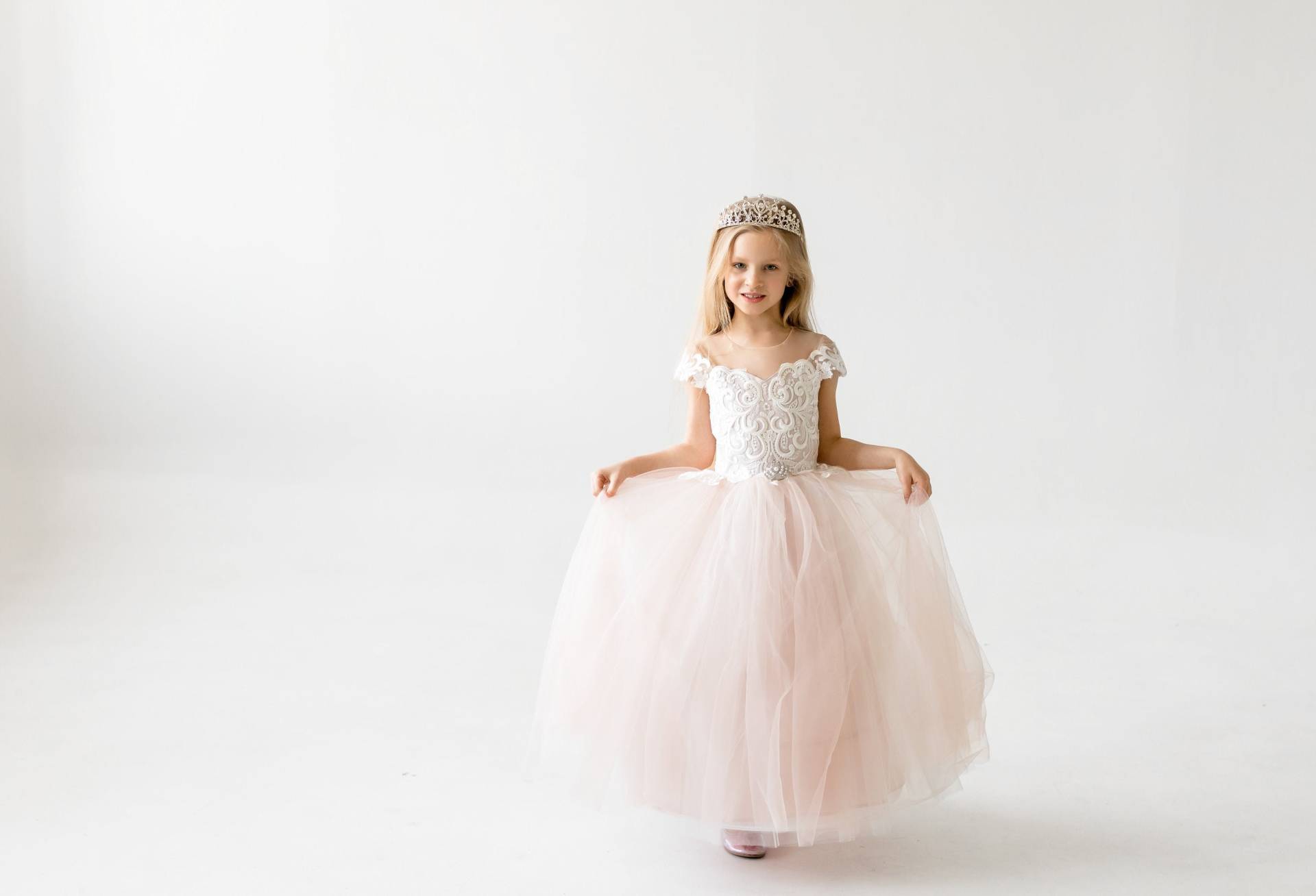 Erröten Blumenmädchen Kleid, Spitze Blume Mädchen Kleider, Tüll Baby-Mädchen, Säugling, Prinzessin Tutu, 1. Geburtstag Outfit von BiaggiBoutique