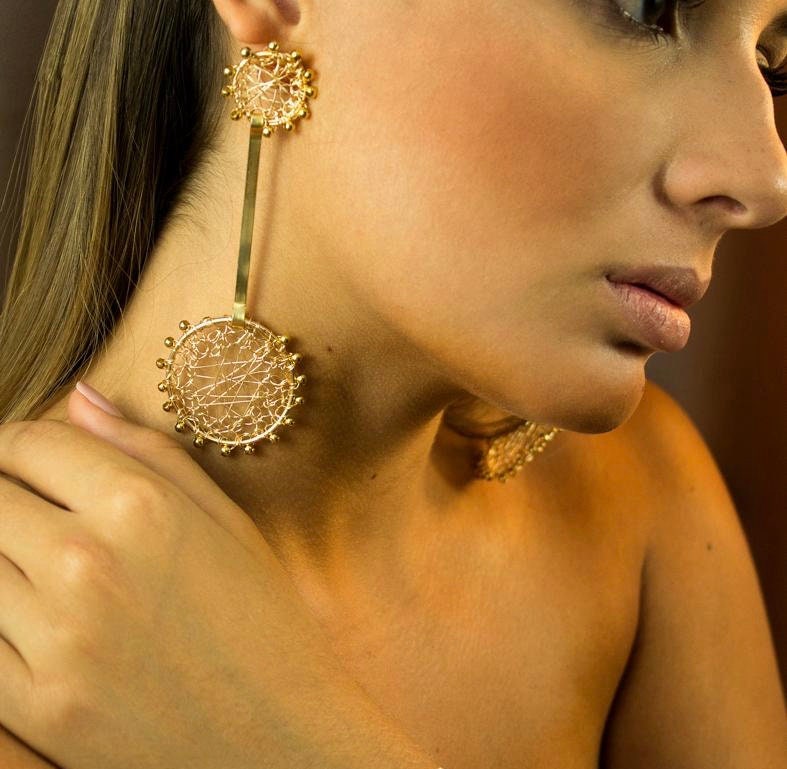 Leichte Handgemachte Ohrringe/Einzigartige Lange Vergoldeter Draht Gewickelt Elegante Ohrringe/Geschenk Für Sie von BianhiJewelry