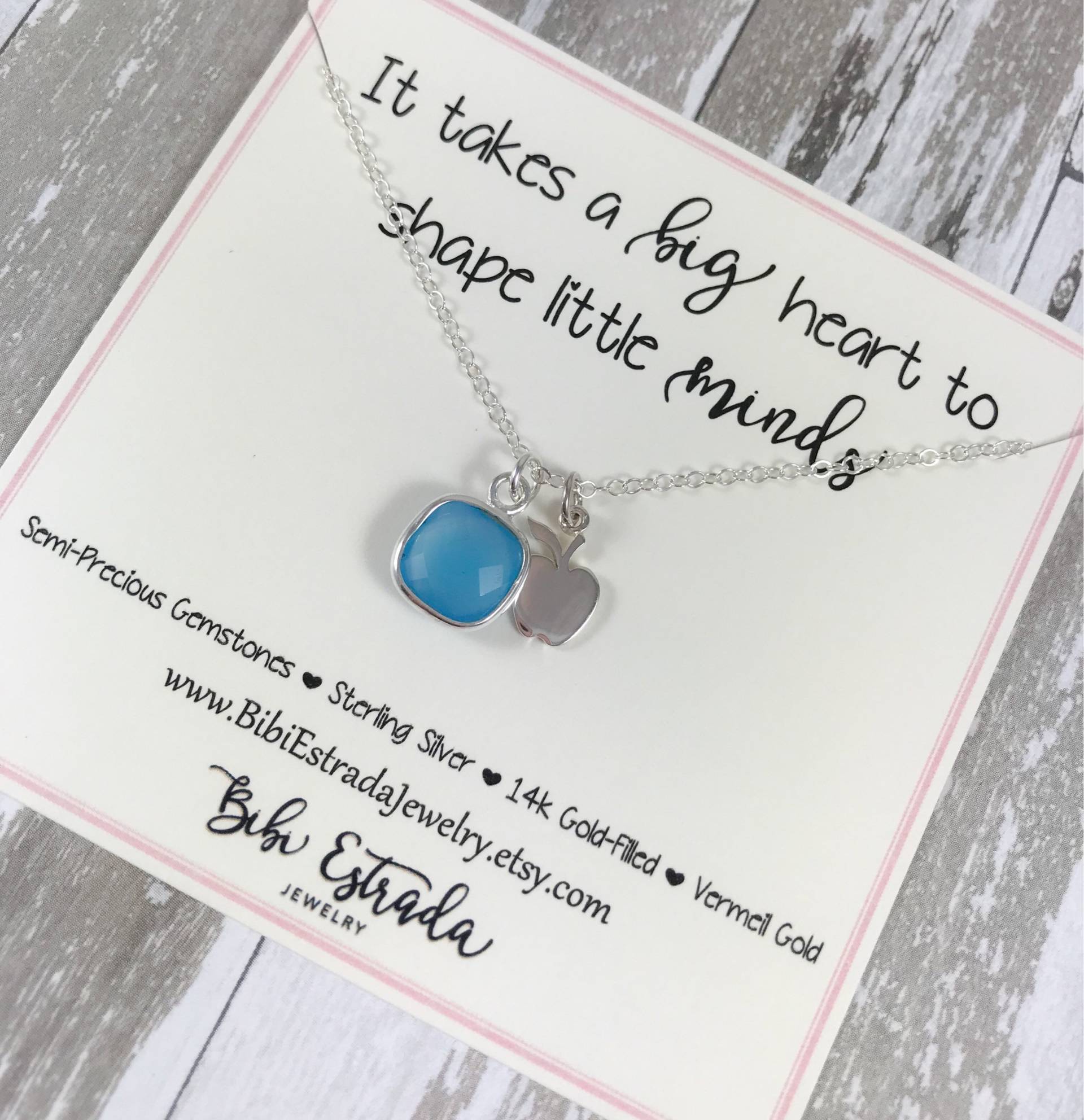 Lehrer Geschenk Halskette Edelstein Sterling Silber Des Lehrers Wertschätzung Chalcedon Apple Ausgeschnitten Lehrer Geschenk Halskette Edelstein Sterling Silber Des Lehrers Wertschätzung Chalcedon Apple Ausgeschnitten von BibiEstradaJewelry