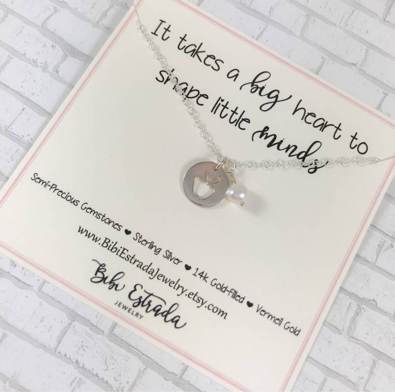 sterling Silber Apfel & Perlenkette - Geschenk Für Lehrer sterling Silber Apfel & Perlenkette - Geschenk Für Lehrer von BibiEstradaJewelry
