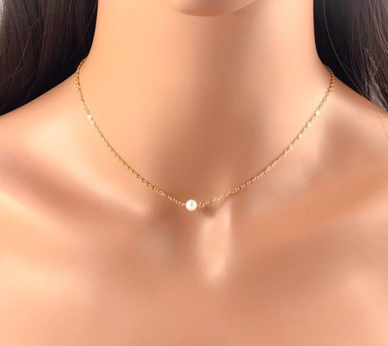 Zarte Süßwasserperlenkette Gold Filled Oder Sterling Silber von BibiEstradaJewelry