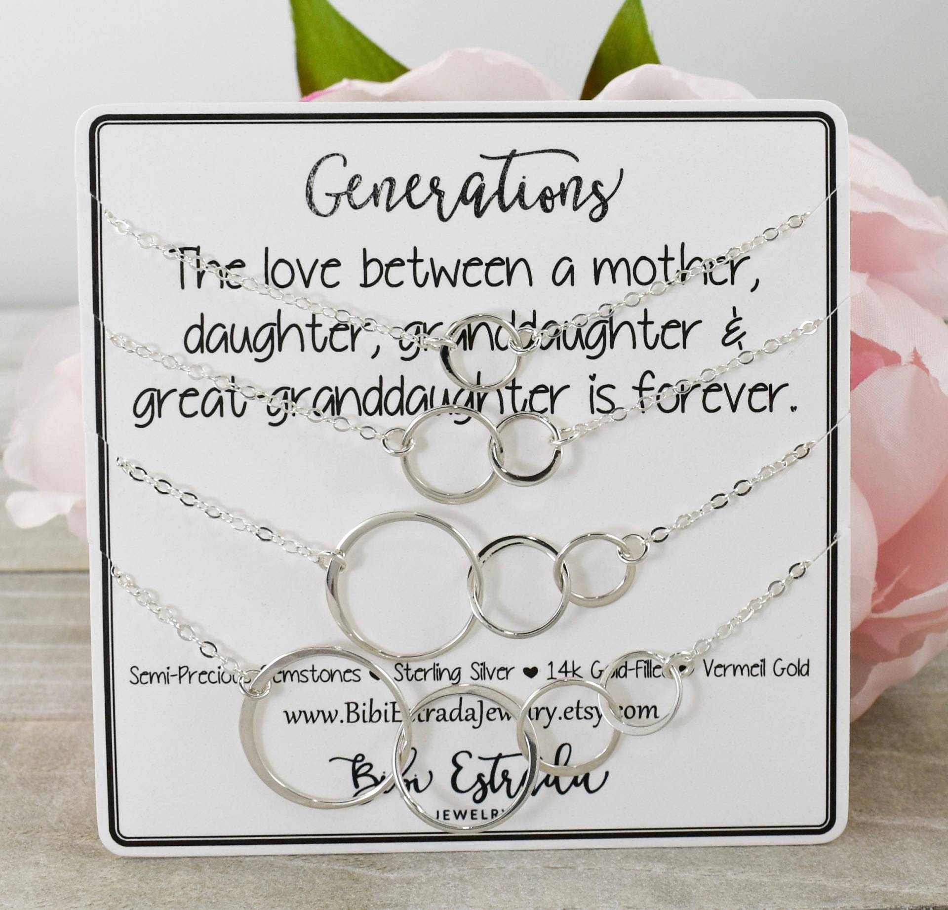 Vier Generationen Halsketten-Set Aus Sterlingsilber Mutter-Tochter-Enkelin-Geschenk Vier Generationen Halsketten-Set Aus Sterlingsilber Mutter-Tochter-Enkelin-Geschenk von BibiEstradaJewelry