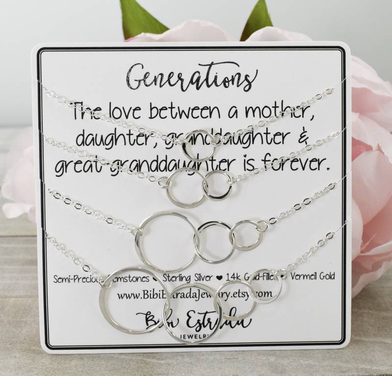 Vier Generationen Halsketten-Set Aus Sterlingsilber Mutter-Tochter-Enkelin-Geschenk Vier Generationen Halsketten-Set Aus Sterlingsilber Mutter-Tochter-Enkelin-Geschenk von BibiEstradaJewelry