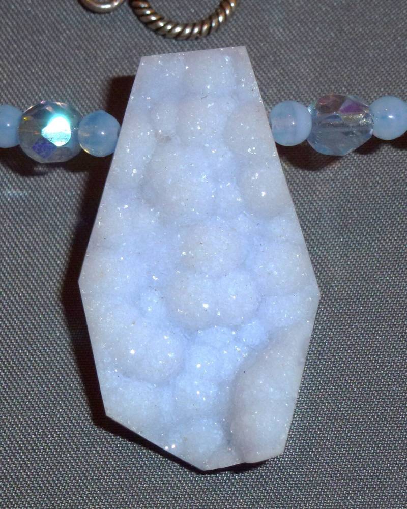 Chalcedon Icy Blue Verträumtes Kristall Funkeln Chalcedon Icy Blue Verträumtes Kristall Funkeln von BicoastalTreasury