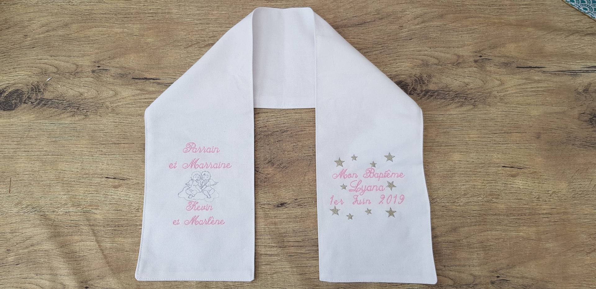 Weißer Bestickter Taufschal Zum Personalisieren, Stola, Baby, Bestickt, Vorname, Farbe, Weiße Kleidung, Geschenk, Lieferung Europa von Bidiartiste