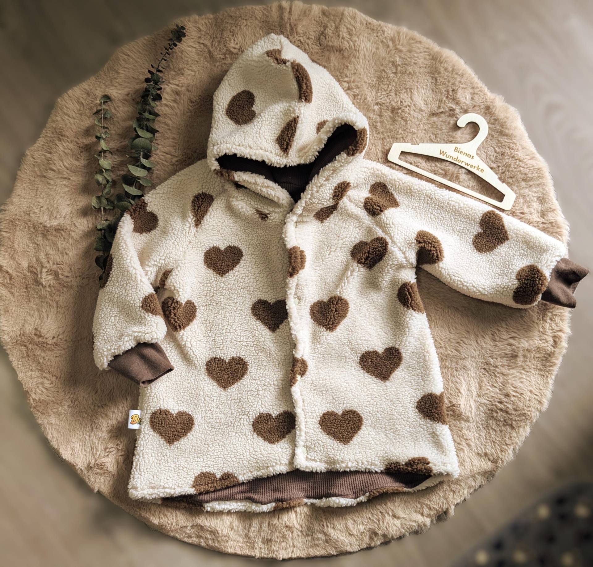 Teddyjacke Kinder, Warme Winterjacke Mit Herz Motiv, Gefütterte Jacke Mädchen & Jungen, Teddy Plüsch Handmade, Verschiedene Größen von BienasWunderwerke