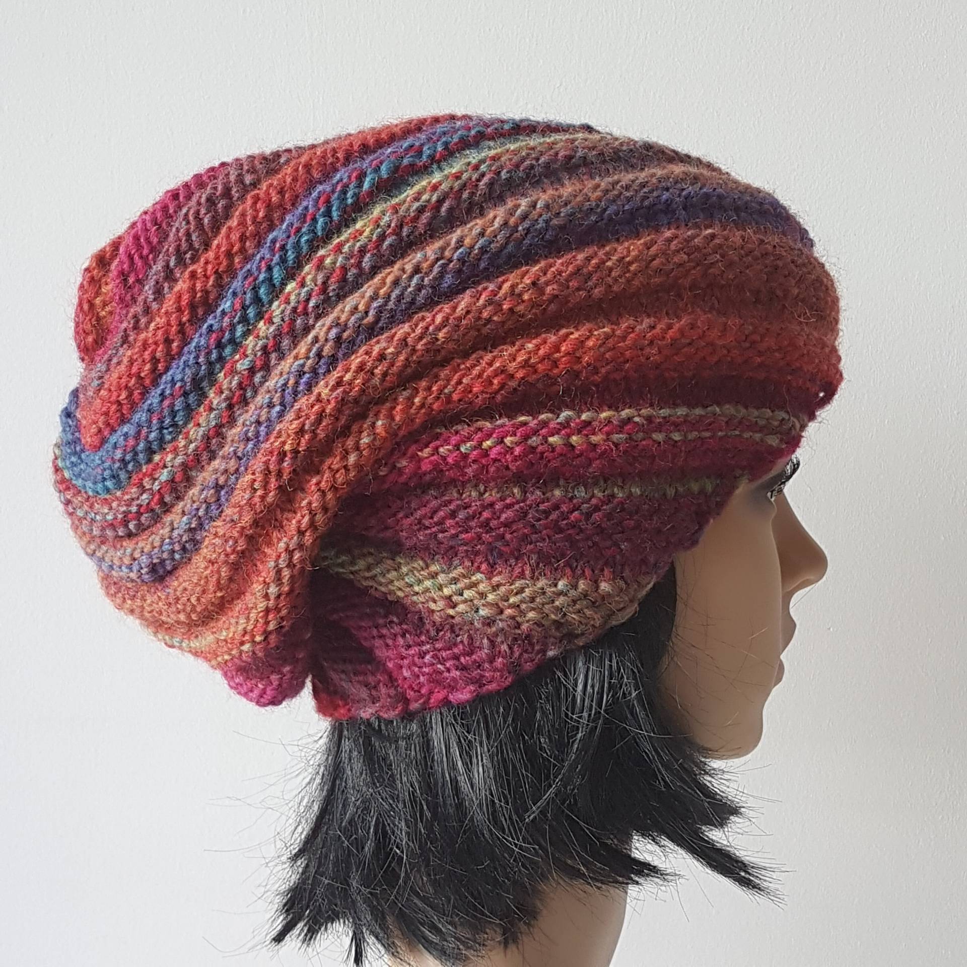 Gestrickte Schneckenmütze Rosa, Himbeere, Blaue Variationen, Wintermütze Für Frau Gestrickte Schneckenmütze Rosa, Himbeere, Blaue Variationen, Wintermütze Für Frau von Bietas