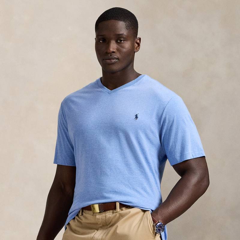 Große Größen - Jersey-T-Shirt mit V-Ausschnitt von Big & Tall