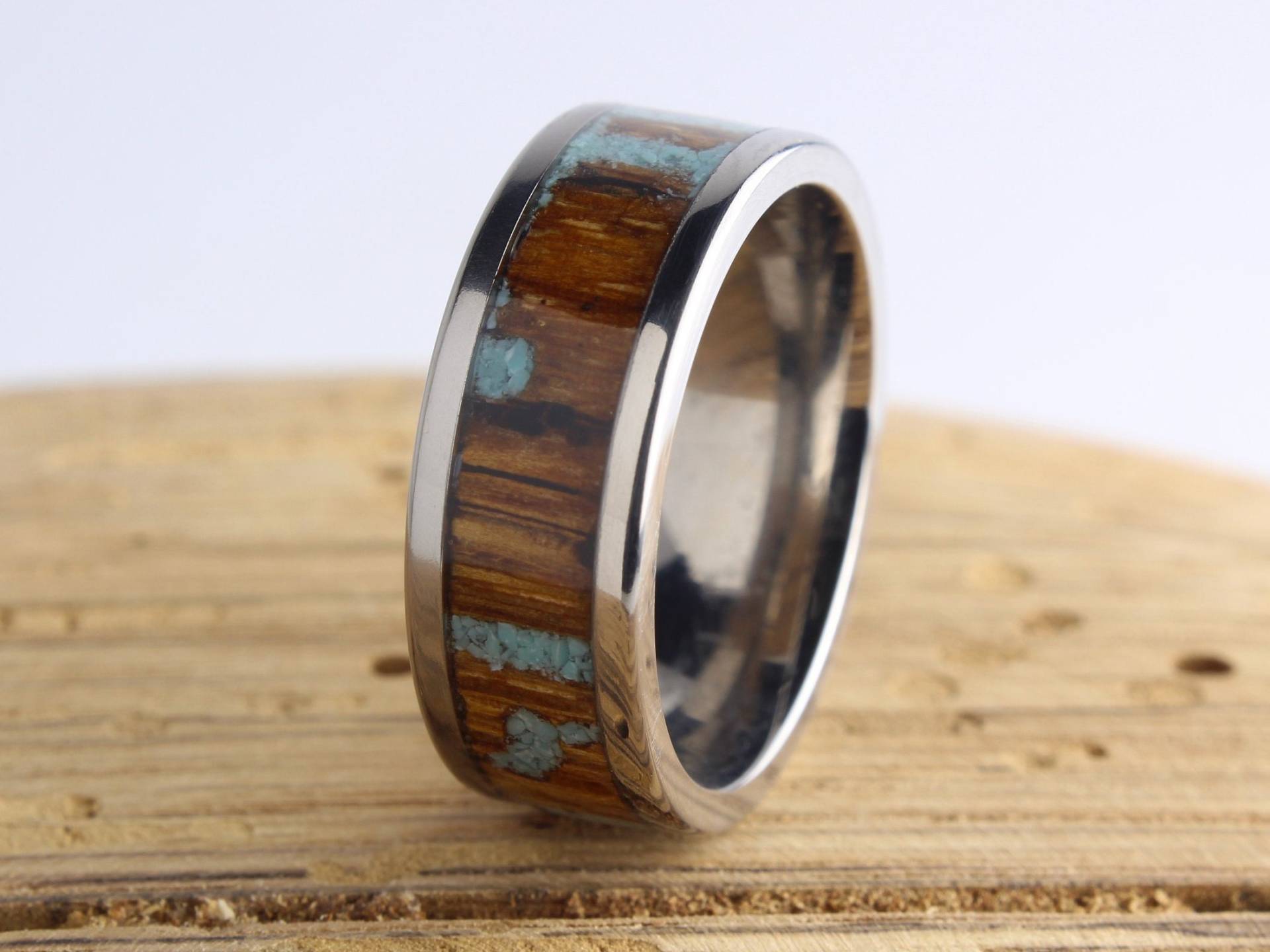 Wormy Oak Titan Ehering Türkis Inlay Wormy Oak Titan Ehering Türkis Inlay von BigBlueBarnShop
