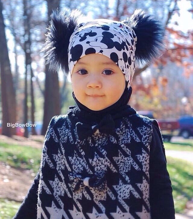 Mütze Fell Pom Micky in Weiss von BigBowBow