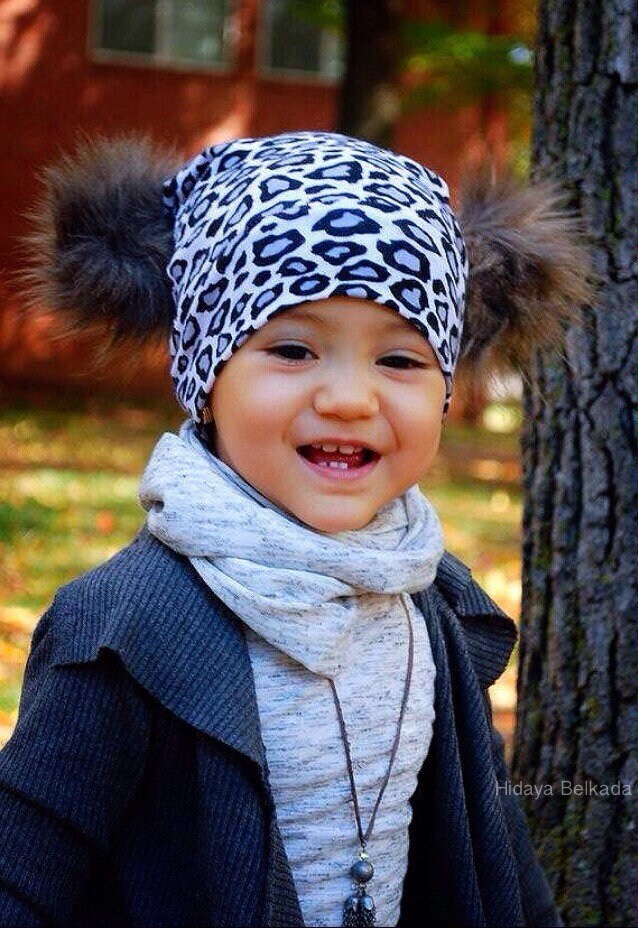 Mütze Fellbommel in Grau Leopard von BigBowBow