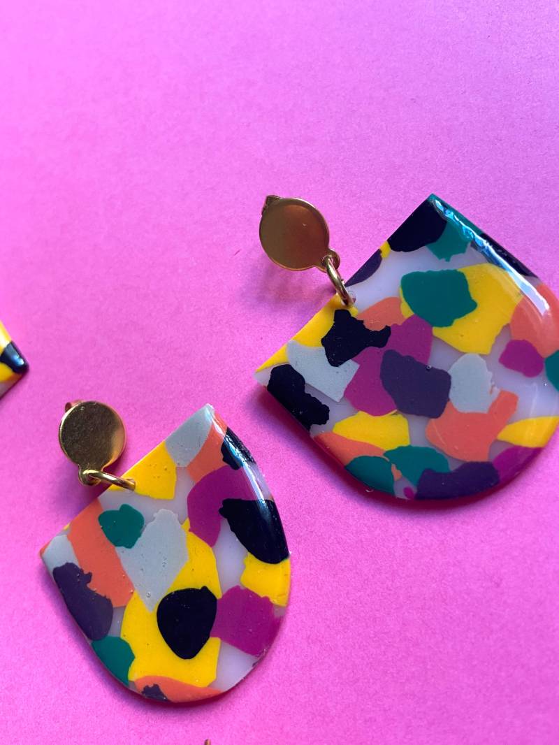 Bunte Statement Camouflage Hängeohrringe von BigJulesShop