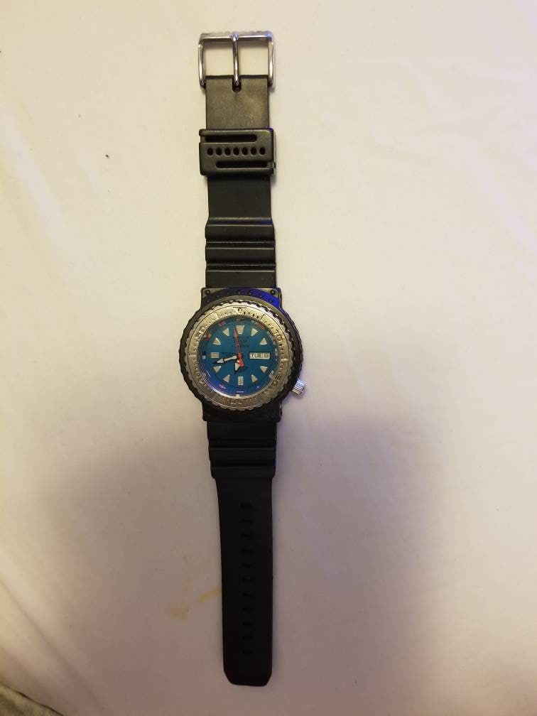 Seltene Oldtimer Eintauchen Team Taucher 1970 Tag/Datum Quarz Herrenuhr von BigLouAntiqueGems