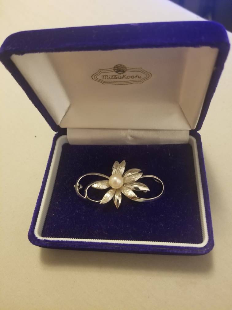 Seltene Oldtimer Mitsukoshi Sterlingsilber & Perle Brosche von BigLouAntiqueGems