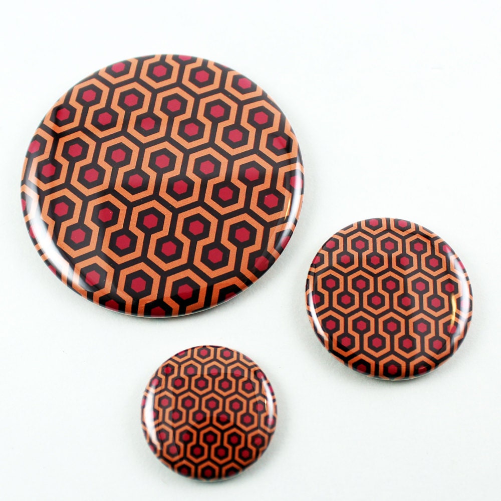 The Shining Overlook Hotel Teppich Muster Button von BigMeanPunk